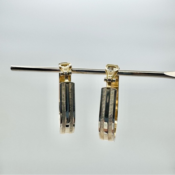 Vintage Yellow Gold Plated Textured Hoop Earrings - Picture 10 of 15